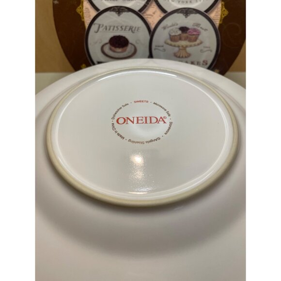 Oneida Angela Staehling Salad / Dessert Plates "Sweets" Set of 4 w/ Box - Picture 3 of 8
